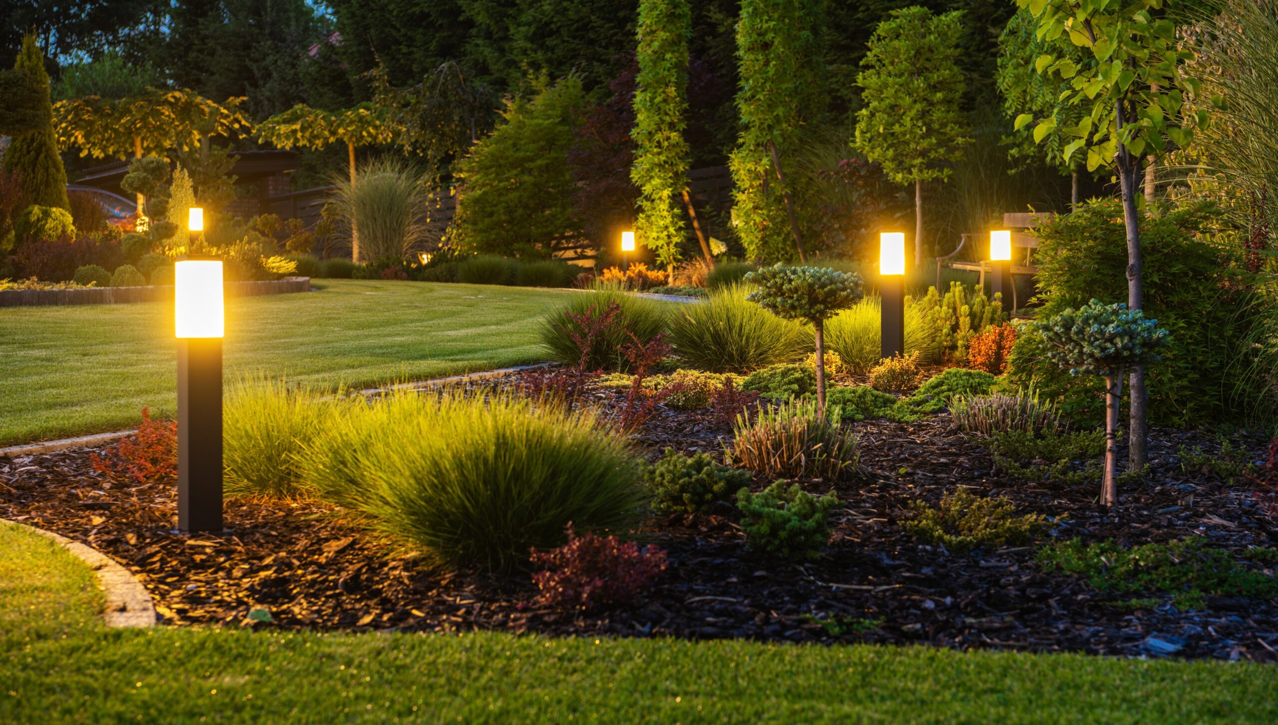 Top 10 Most Brilliant Garden Lighting Ideas to Illuminate Your Outdoor Oasis in Style